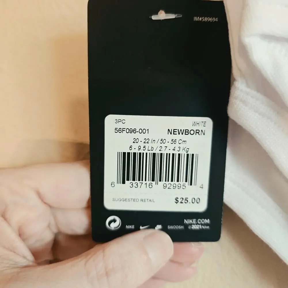 Nike baby 3-pack bodysuits size newborn
